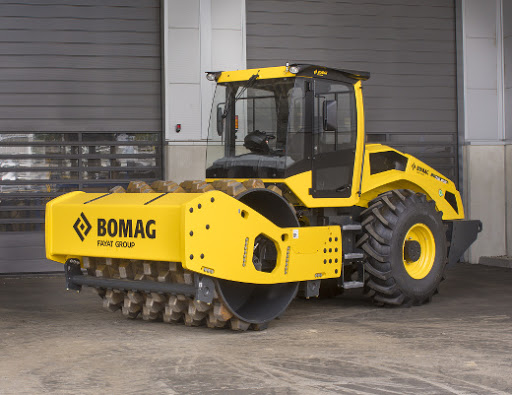 Заказ дорожного катка Bomag BW 213 DH-4 BVC в Бресте Услуги по аренде дорожного катка Bomag BW 213 DH-4 BVC в Бресте и Брестской области по низким ценам
