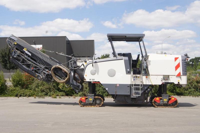Заказ дорожной фрезы Wirtgen W150 в Бресте Услуги по аренде дорожной фрезы Wirtgen W150 в Бресте и Брестской области по низким ценам