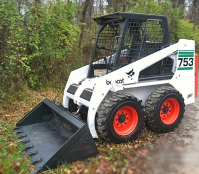 Услуги по аренде мини-погрузчика Bobcat 753 в Бресте и Брестской области по низким ценам