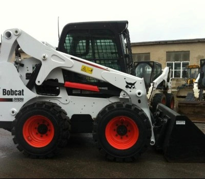 Услуги по аренде мини-погрузчика Bobcat s650 в Бресте и Брестской области по низким ценам