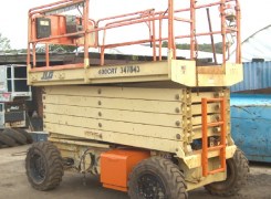 Услуги по аренде ножничного подъемника JLG 400CRT в Бресте и Брестской области по низким ценам